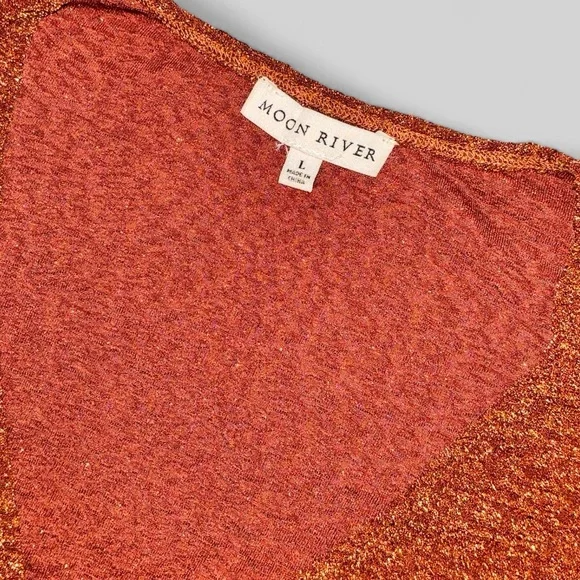 🍁 Moon River Ruched Deep-V Top - Picture 2 of 3